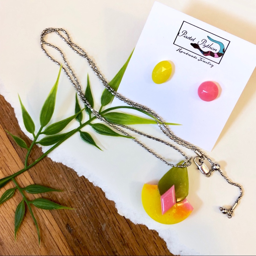 Retro Modern Necklace